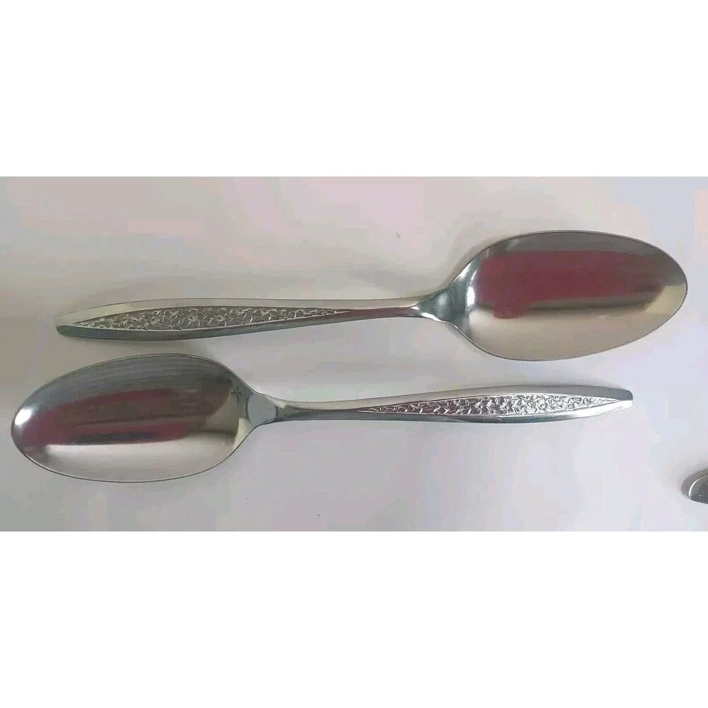 New Superior Stainless USA Radiant Rose 50 Peice Service For 8 + Serving Spoons